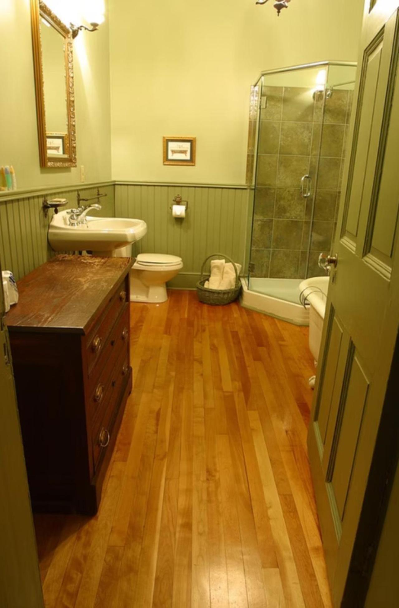 Fairholm Boutique Inns Charlottetown Room photo