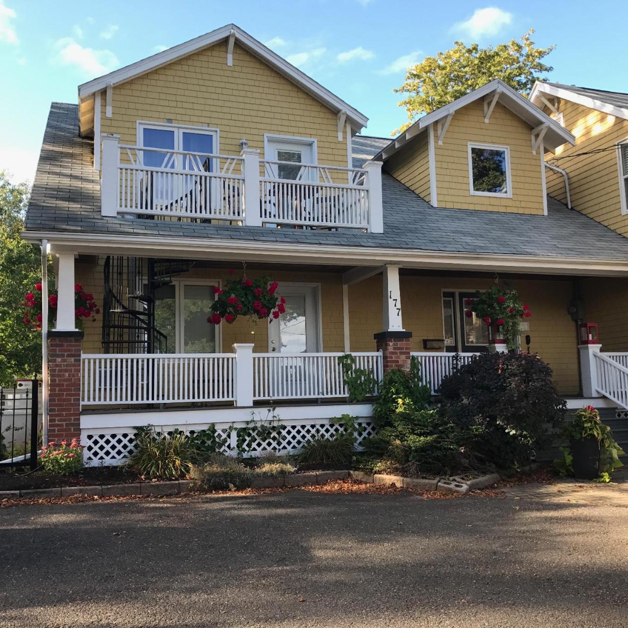 Fairholm Boutique Inns Charlottetown Exterior photo