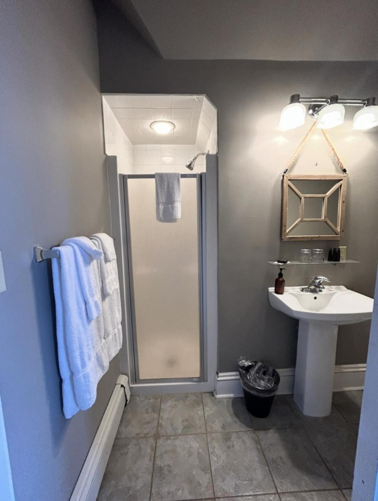 Fairholm Boutique Inns Charlottetown Room photo